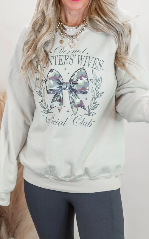 CrewneckstyleHunter Wives Social Club Graphic Crewneck Sweatshirt