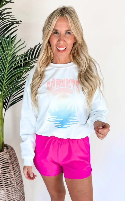 CrewneckgadgetChasing Sunsets Graphic Crewneck Sweatshirt