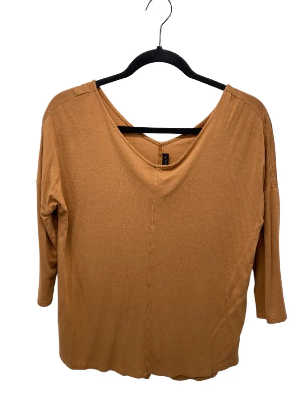 Luxury ShirtsTahari Misses Size Medium Tan 3/4 Blouse